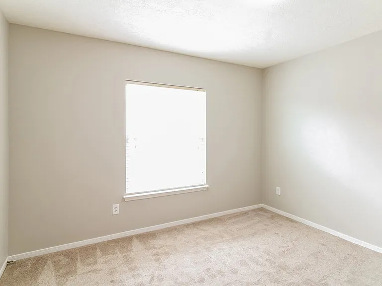 5714 Straight Way — Photo 13