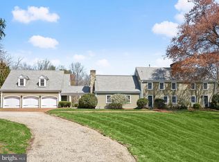 8824 Gallant Green Dr, Mc Lean, VA 22102