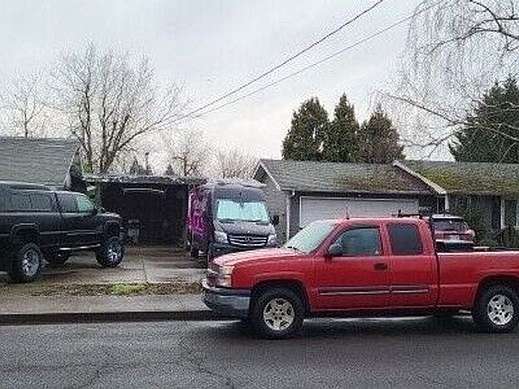 2nd image of 4334 5th St