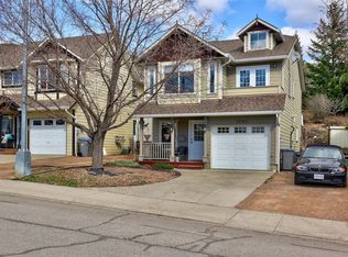 1192 Raven Dr, Kamloops, BC V2B 8P3