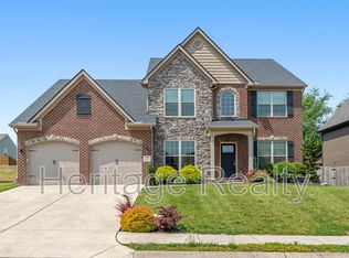 925 Brookwood Ln, Maryville, TN 37801