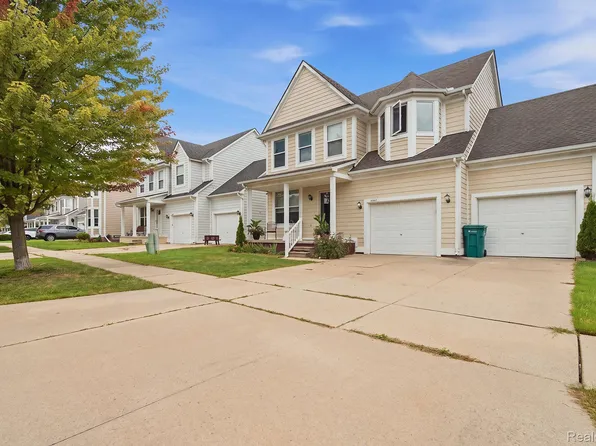 32627 Creekview St, New Haven, MI 48048