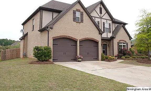 2nd image of 2001 Belvedere Cir
