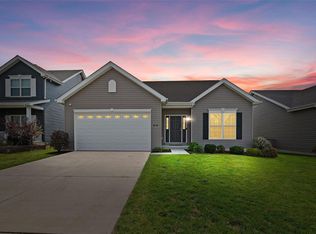 224 Charlestowne Place Dr, Saint Charles, MO 63301