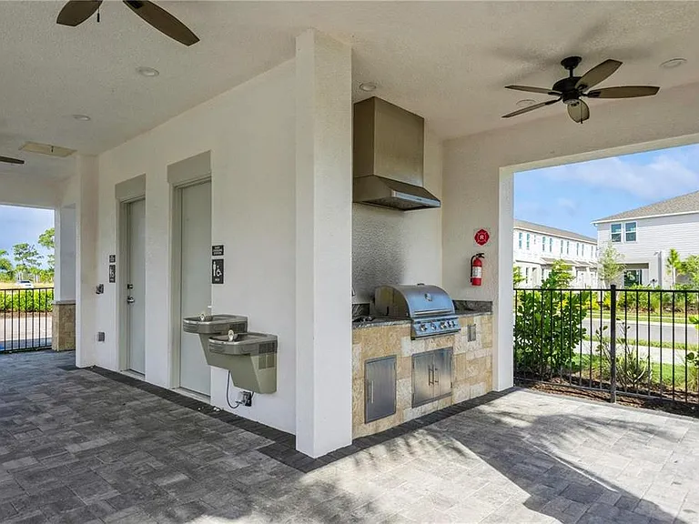 8500 Lunar Skye St — Photo 4