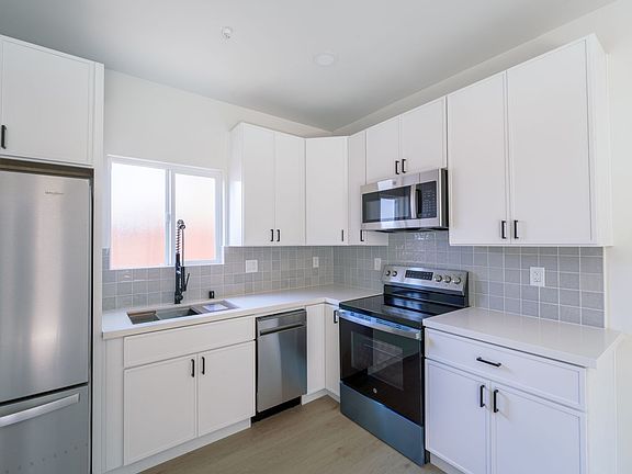 2nd image of 2860 Webster Ave #2851-1