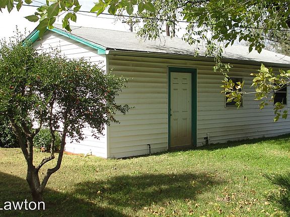5th image of 1923 NW Kinyon Ave