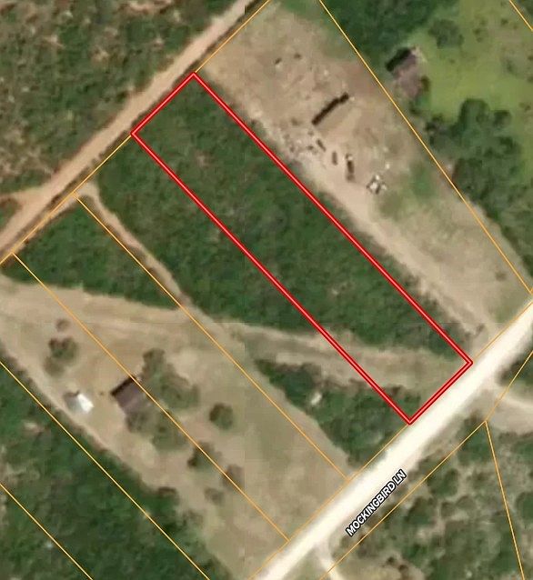 1st image of 208 Mockingbird Ln