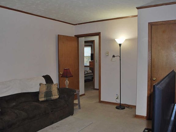2nd image of 2321 Chillicothe St