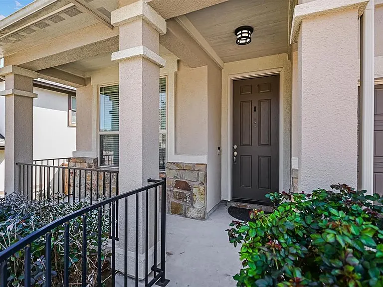 5321 Del Dios Way — Photo 32