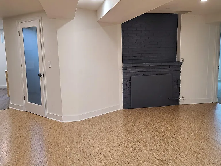 4531 NE 74th Ave — Photo 6