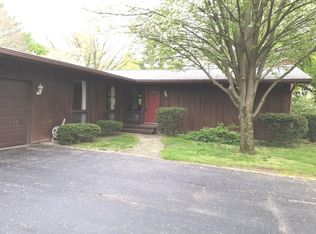 1548 Riverside Rd, Belvidere, IL 61008