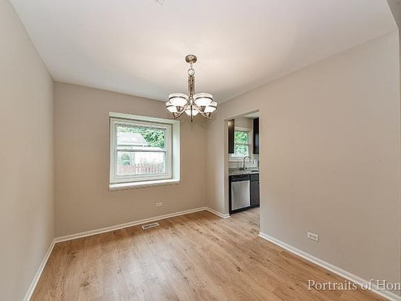 3rd image of 2965 Middlebury Ct W