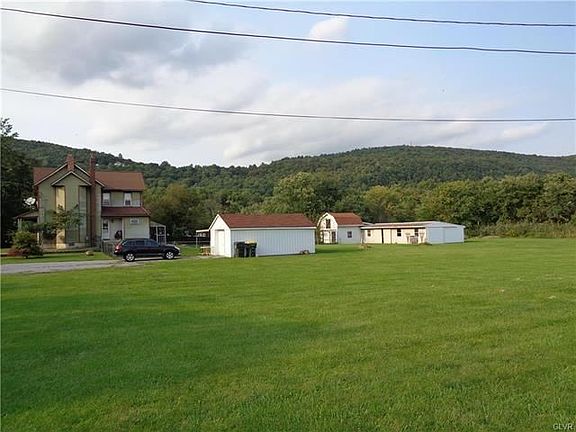 4th image of 1400 Blue Mountain Dr