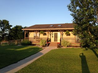 7604 Brink Dr, Horace, ND 58047