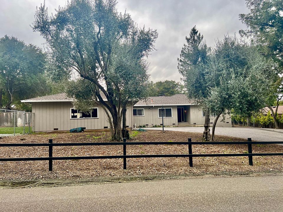 1st image of 19519 Glen Una Dr