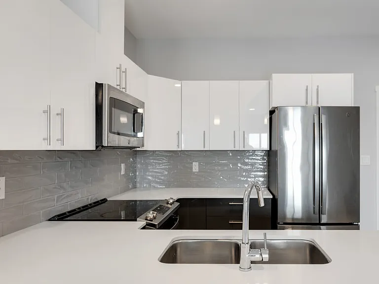 711 Treanor Ave — Photo 24