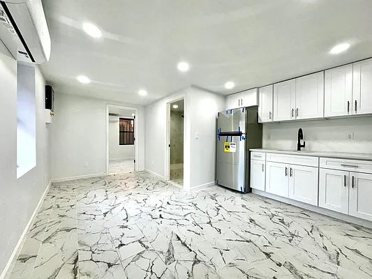 Sold by Remax Real Estate Professionals | media 30
