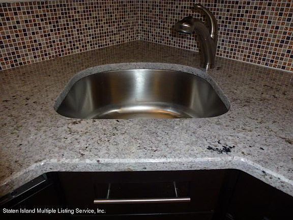 3rd image of 33 Alaska St #1