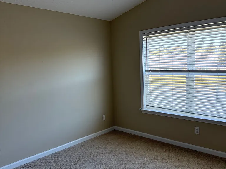 285 Promise Ln — Photo 17