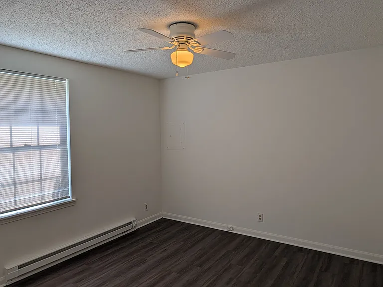 1125 Campbell St — Photo 11