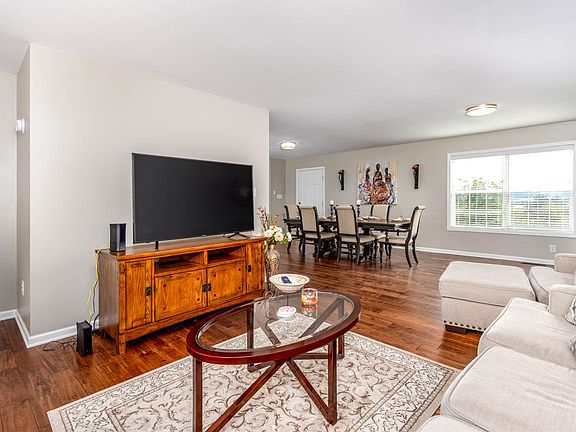 5th image of 5007 Cotton Wood Ln