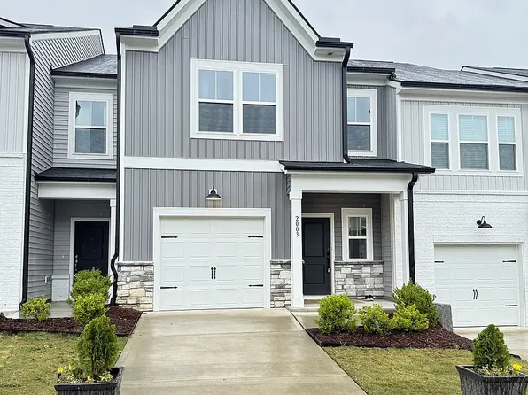 2003 Regal Dr, Durham, NC 27703