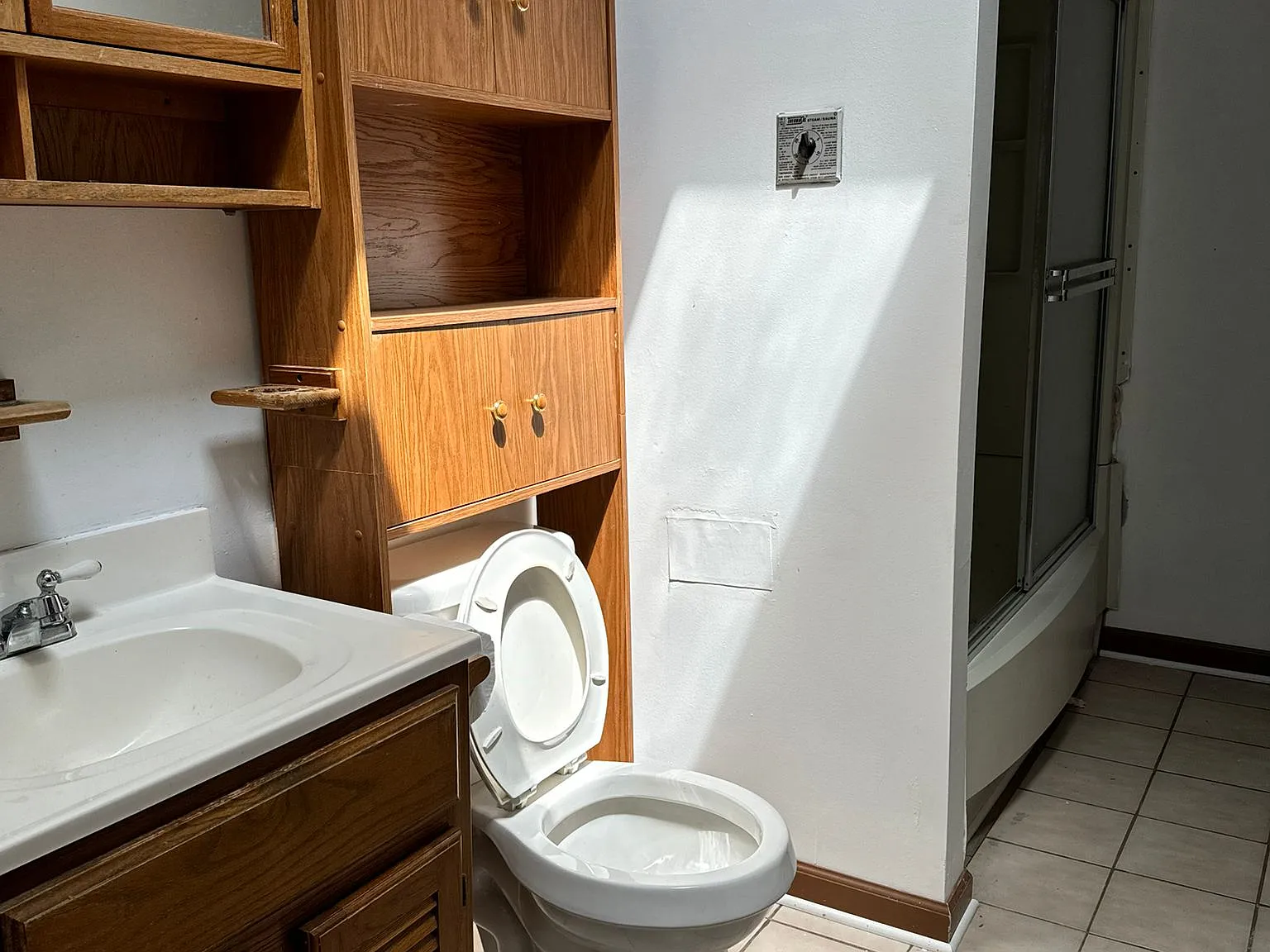 4 bed, 1000 sqft, $3,000 — Photo 4