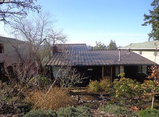 2650 University St, Eugene, OR 97403