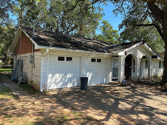 3rd image of 344 Hargett St