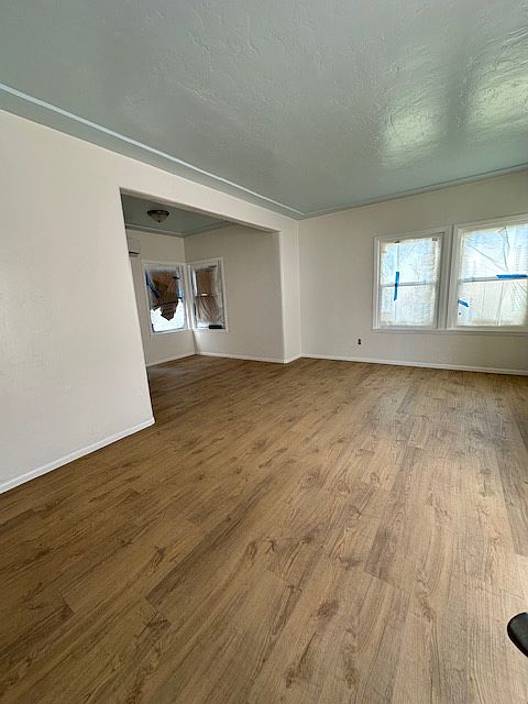1st image of 543 W Olive Ave