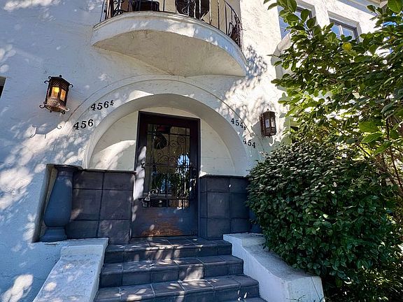 3rd image of 454 1/2 N Stanley Ave #0