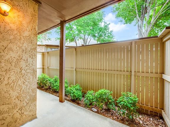 5th image of 1308 Memory Ln APT 5112