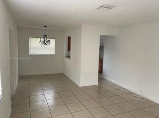 1001 SW 80th Ave APT B, Pompano Beach, FL 33068