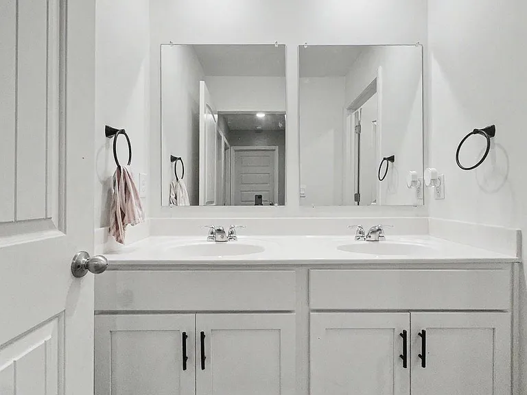 1230 Shaggy Bark Ln — Photo 13