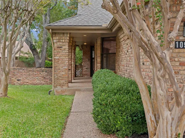 10921 Crown Colony Dr, Austin, TX 78747