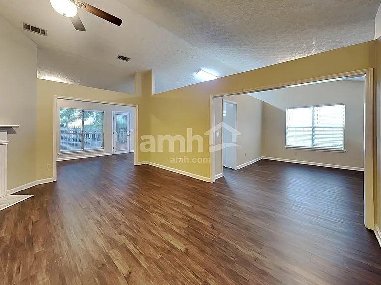 1735 Westfield Ct — Photo 7