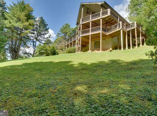 194 Fairway Ln, Dillard, GA 30537