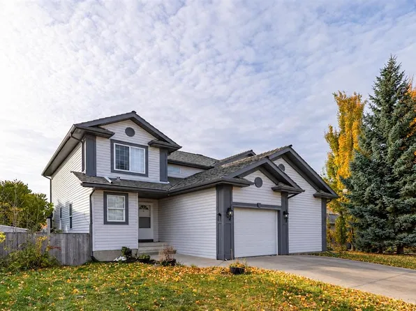 829 N Westmount Dr, Strathmore, AB T1P 1P8