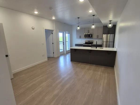 Promontory Place