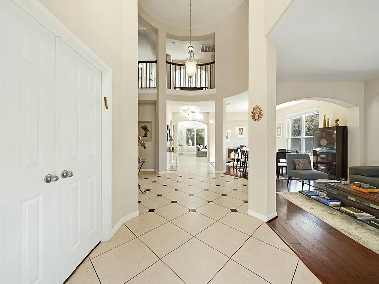 27406 Starlight Canyon Ln — Photo 6