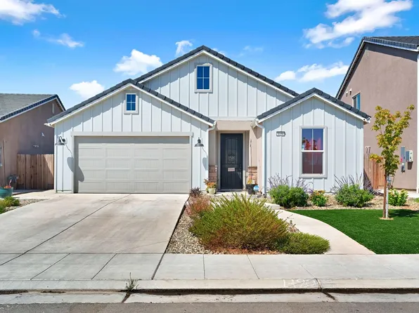 1150 Atlantica Dr S, Madera, CA 93636