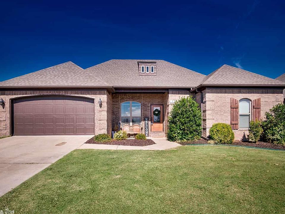 1st image of 9 Aspen Creek Dr