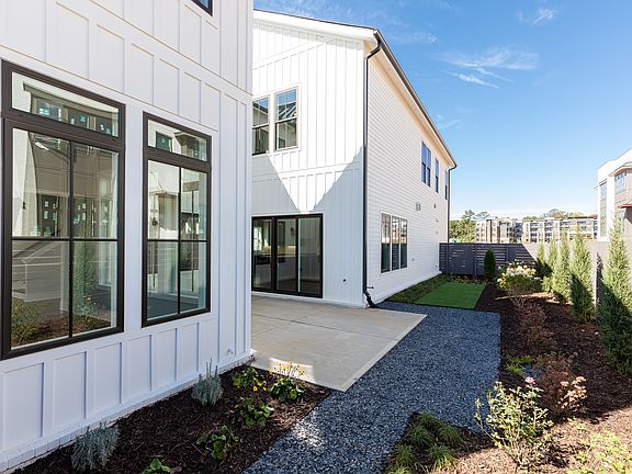 Photos are of model home, not actual home. Features may vary.