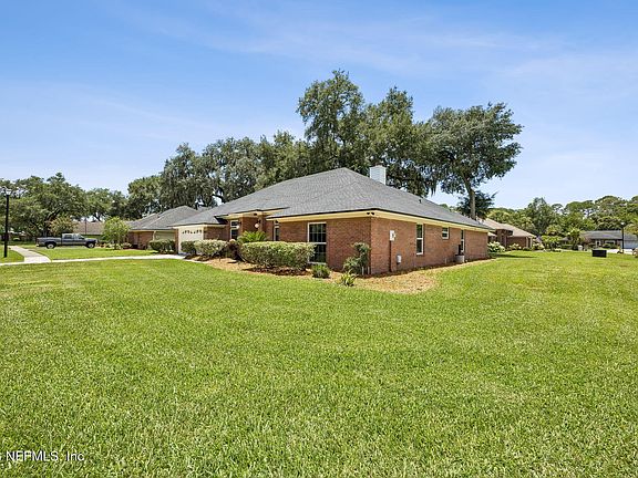 3rd image of 12216 NOBLEMAN Drive