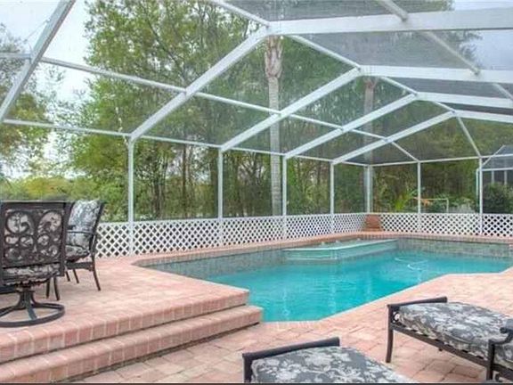 5th image of 9731 Bay Colony Dr