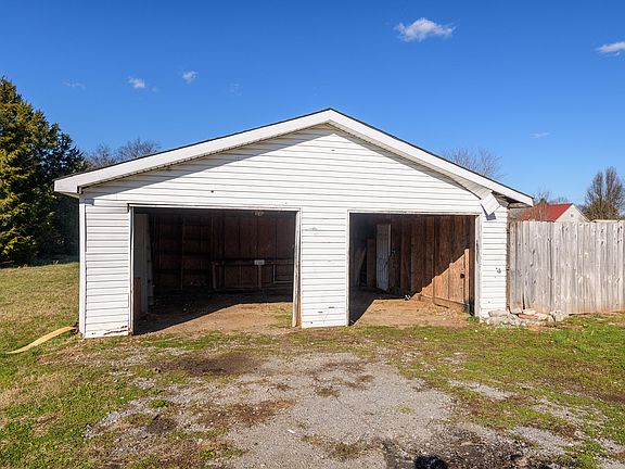 2nd image of 106 Bradley Dr