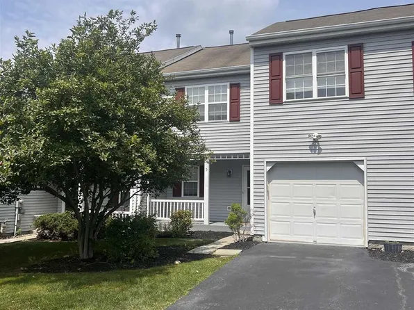 5 TALL TREE Lane, Poughkeepsie, NY 12601