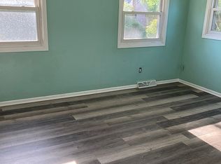 1608 Mayfair Dr, Janesville, WI 53545