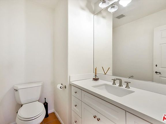 4th image of 6435 Zumirez Dr APT 20